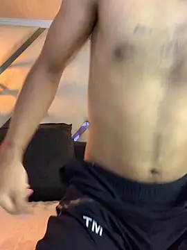 KyleJoss30 online show from April 8, 9:27 pm