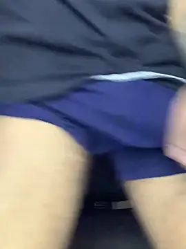 KyleJoss30 online show from April 3, 9:54 pm