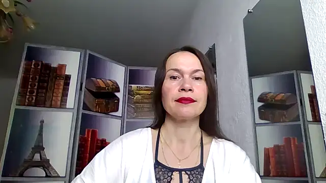 Selena Moo online show from April 15, 7:25 am