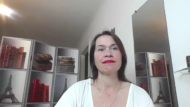 Selena Moo online show from June 4, 3:06 pm