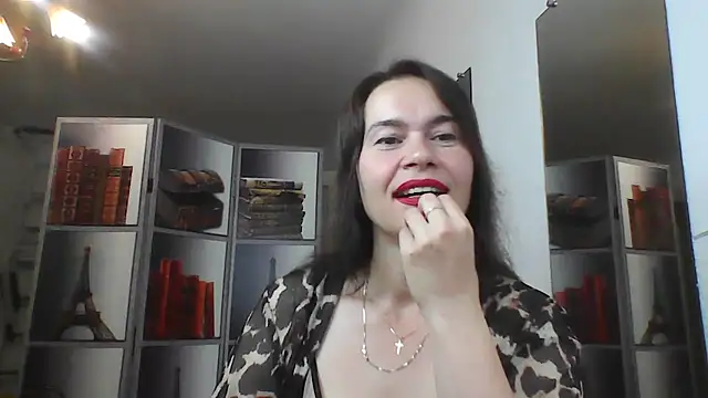 Selena Moo online show from August 4, 10:09 am