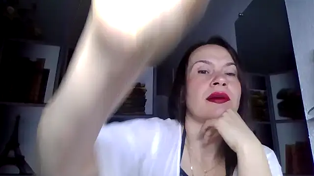 Selena Moo online show from March 26, 5:28 am
