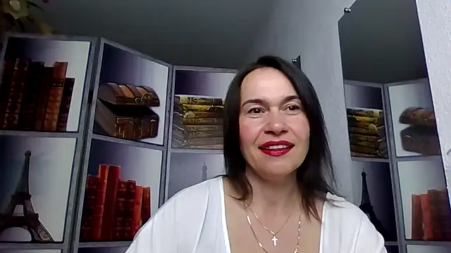 Selena Moo online show from April 18, 10:17 am