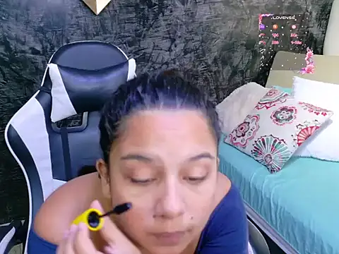 Shadai Ross online show from May 16, 4:22 am