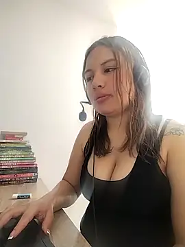 Isabelaqueen1278 online show from April 14, 1:05 pm