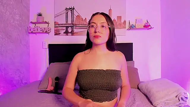 SofiaLujan  online show from March 30, 11:28 pm
