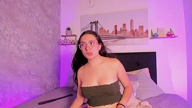 SofiaLujan  online show from June 18, 11:54 pm