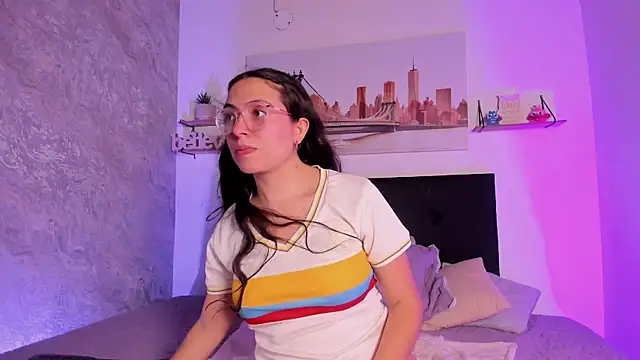 SofiaLujan  online show from June 23, 11:36 pm
