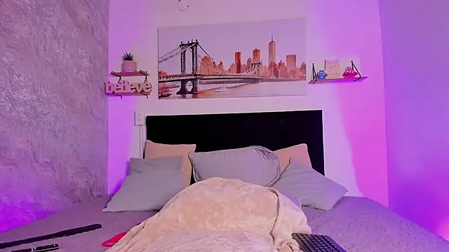 SofiaLujan  online show from June 9, 11:39 pm