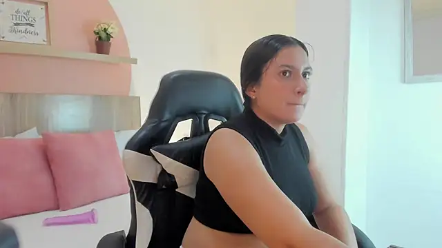 kira relish online show from March 27, 1:01 pm