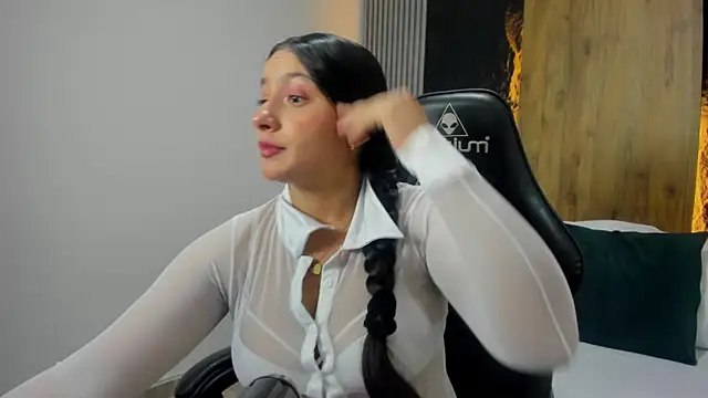 kira relish online show from April 8, 11:22 am