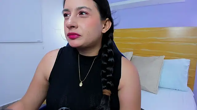 kira relish online show from May 26, 1:47 am