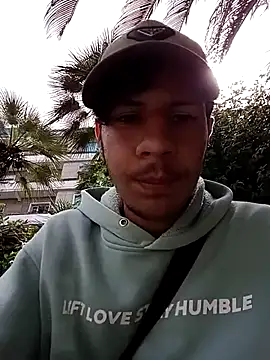 Snapshot of HArry_Sk560 chatting on April 22, 1:07 pm HArry Sk560 online show from April 22, 1:07 pm