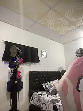 Blowjob-Queen  online show from June 27, 3:45 am