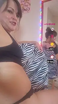 Snapshot of TexasGirl42 chatting on June 29, 5:34 pm TexasGirl42 online show from June 29, 5:34 pm