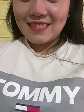 Annaxyz online show from March 26, 6:11 am