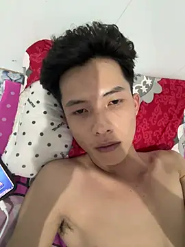 Nguyencuong1999 online show from April 22, 10:33 am