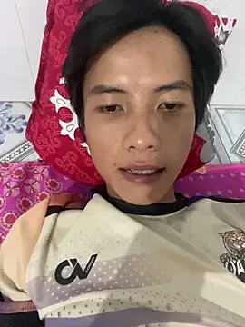 Nguyencuong1999 online show from March 22, 3:46 pm