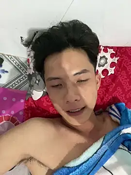Nguyencuong1999 online show from April 14, 10:26 pm