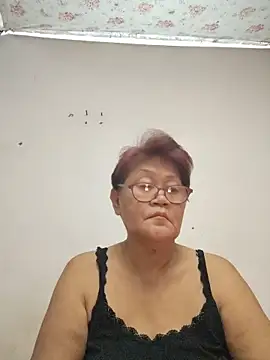 Snapshot of Sunflower1956 chatting on May 27, 8:38 pm Sunflower1956 online show from May 27, 8:38 pm