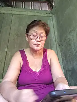 Sunflower1956 online show from July 14, 2:27 am