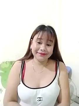 Moubie1 online show from April 2, 1:57 am