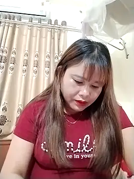 Snapshot of Moubie1 chatting on March 20, 10:27 am Moubie1 online show from March 20, 10:27 am