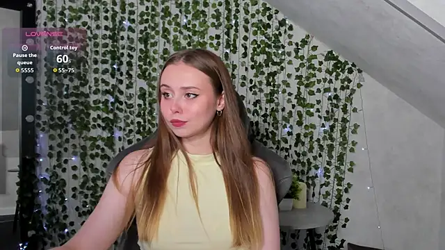 Snapshot of Vanessa_Williamsonn chatting on July 4, 5:17 pm Vanessa Williamsonn online show from July 4, 5:17 pm