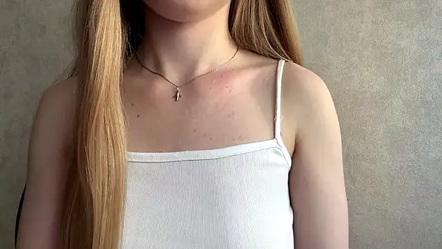 CarolineNine online show from June 24, 2:37 pm