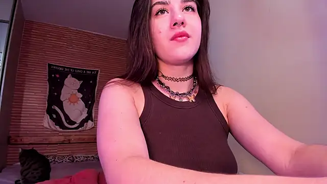 Elly  Green online show from May 2, 2:06 am