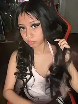 makeDollywet online show from April 14, 7:19 pm