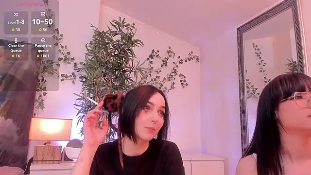 mira0 0 online show from April 7, 7:26 pm