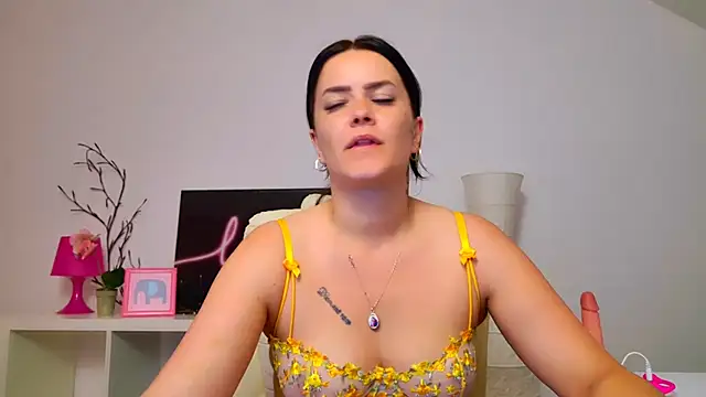 NicolSparkleX online show from June 18, 5:28 am