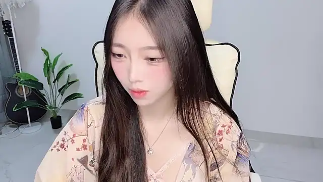 Yukiy8877 online show from April 5, 10:33 am
