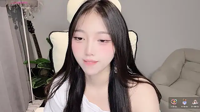 Yukiy8877 online show from May 10, 11:36 am