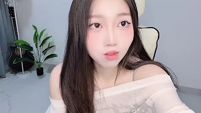 Yukiy8877 online show from April 1, 9:45 pm