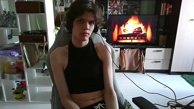 Lucius Mo online show from April 3, 1:50 pm