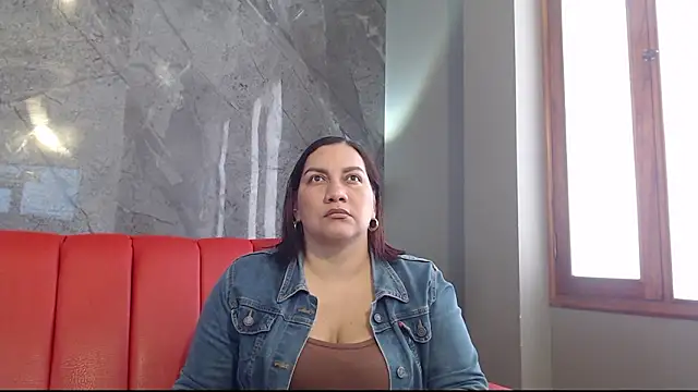 mia coral1 online show from March 22, 5:14 pm