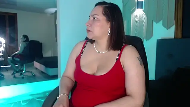mia coral1 online show from April 11, 10:24 pm