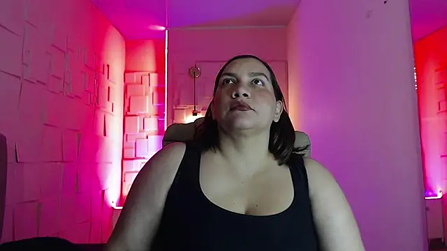 mia coral1 online show from May 1, 9:53 pm