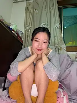 Snapshot of Only_U520 chatting on April 6, 1:56 am Only U520 online show from April 6, 1:56 am