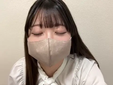 Snapshot of y-u-r-a-33 chatting on March 21, 6:47 am y-u-r-a-33 online show from March 21, 6:47 am