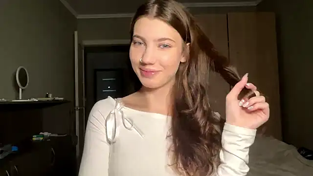 ShandyTreys online show from April 24, 2:41 pm