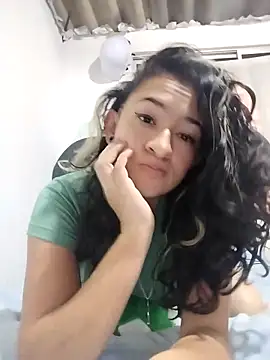 Snapshot of abigail240 chatting on March 27, 12:08 am abigail240 online show from March 27, 12:08 am