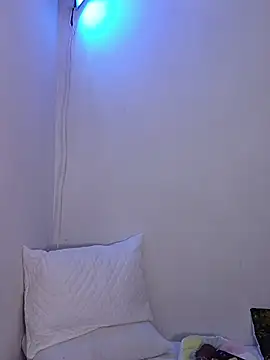 zyra vex online show from May 21, 9:56 pm
