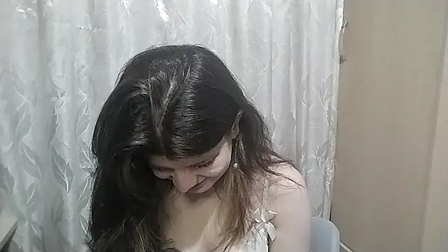 Eva Ange online show from April 10, 4:47 pm