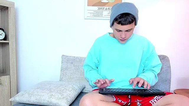 dennis hills online show from March 23, 12:16 pm