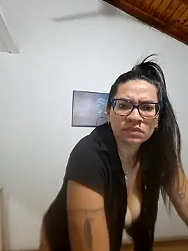 Gia-and-Lara online show from March 24, 12:32 am