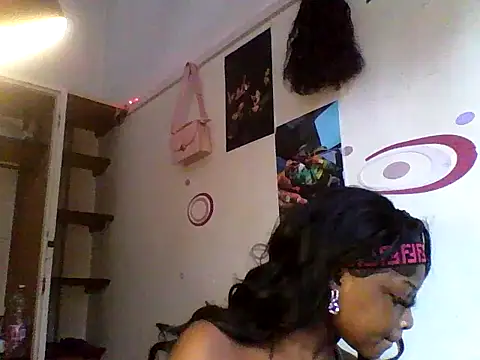 Snapshot of debbieeee chatting on June 5, 6:51 am debbieeee online show from June 5, 6:51 am