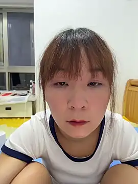 Snapshot of flylingling33 chatting on May 20, 4:26 pm flylingling33 online show from May 20, 4:26 pm